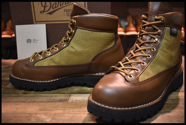 DANNER LIGHT 30440 8.5 EE ゴアテックス 茶 | shivhotels.com